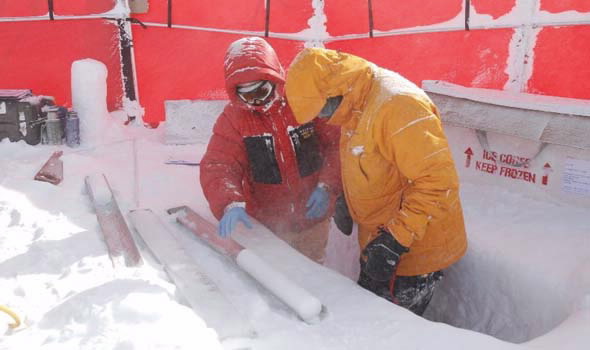 Logging ice cores in Greenland
